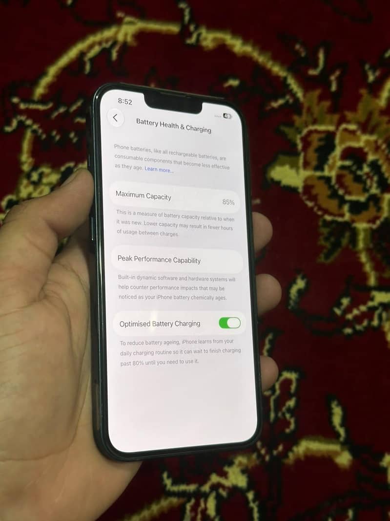 Apple iPhone 13 8
