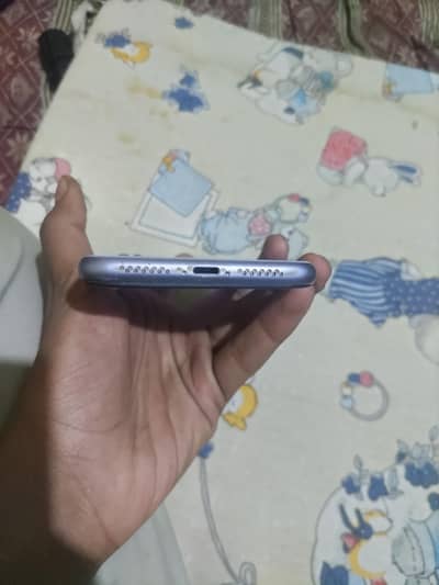 Apple iPhone 11 glitch pta ha official pta nai h