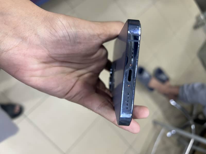 Apple iPhone 13 Pro 1