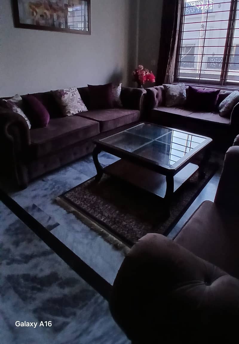 Sofa set 0