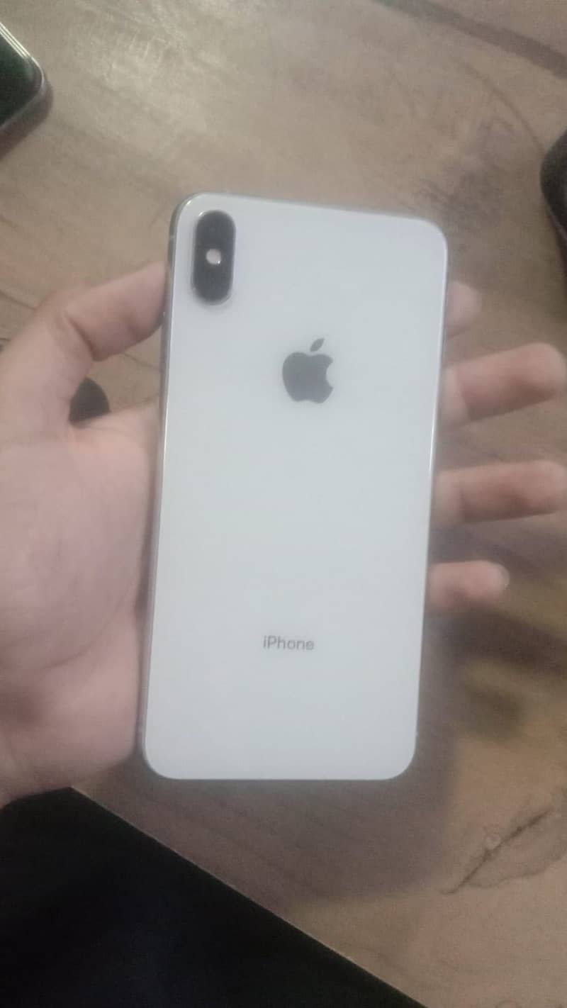 Apple iPhone XS Max 2