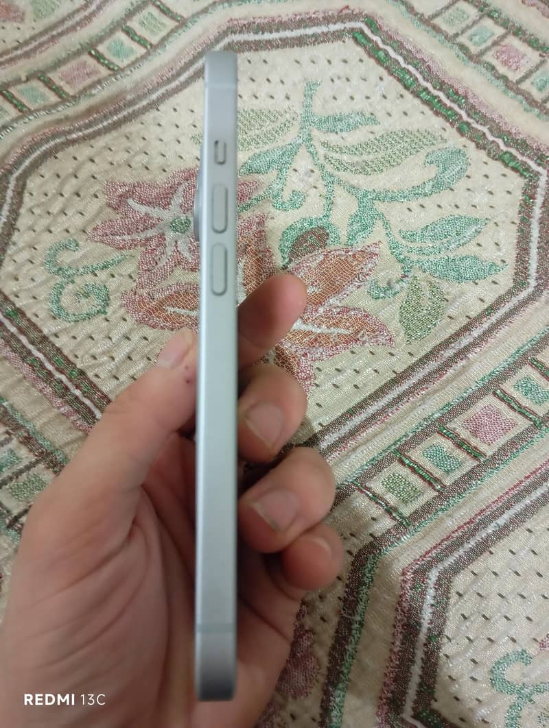Apple iPhone 15 1
