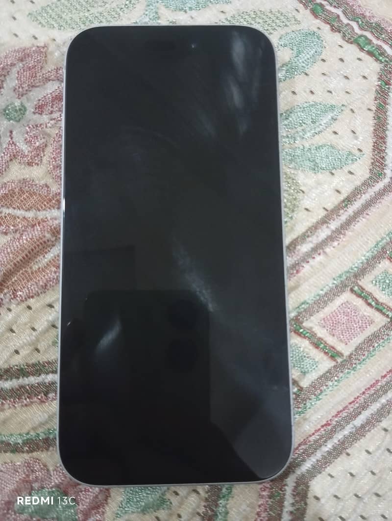 Apple iPhone 15 4