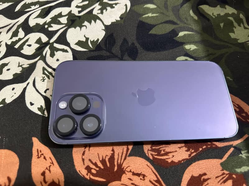 Apple iPhone 14 Pro Max 0