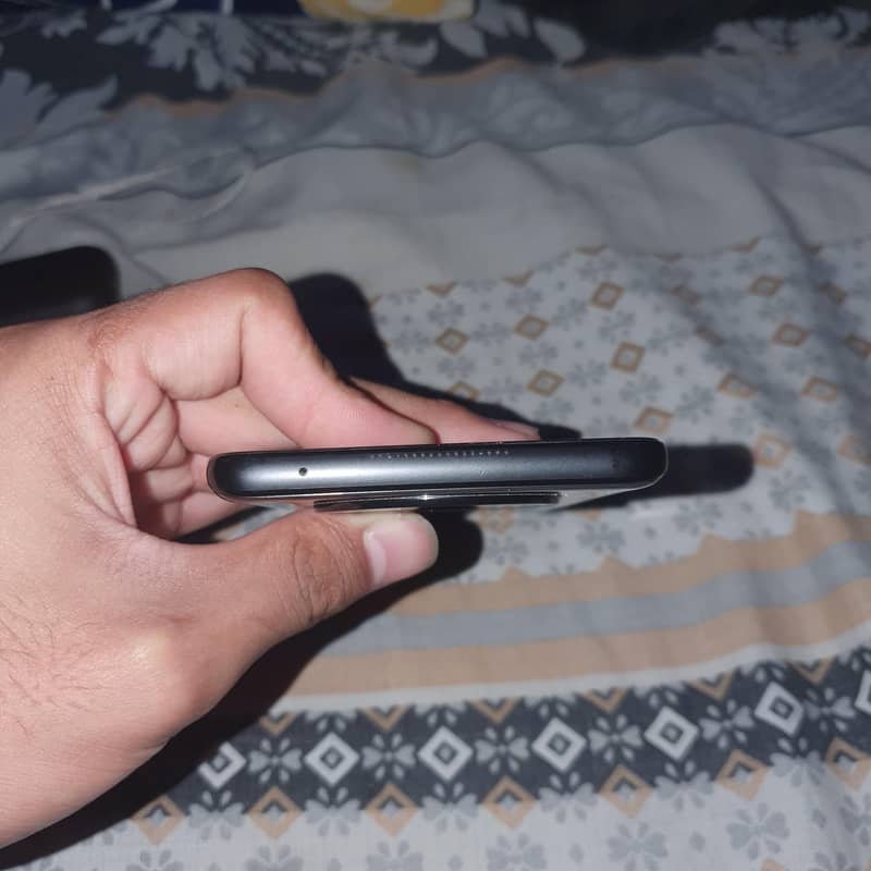 Honor Magic 4 Lite 1