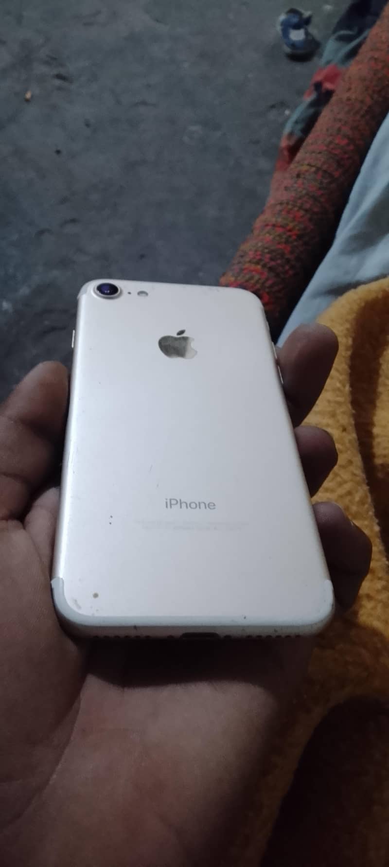 Apple iPhone 7 6