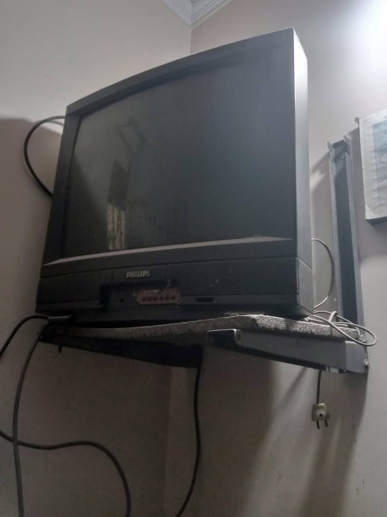 coloured T. V 1