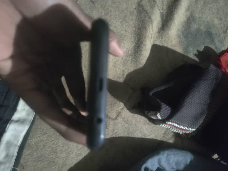 Realme C21 5