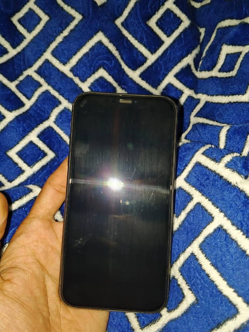Apple iPhone 11 0