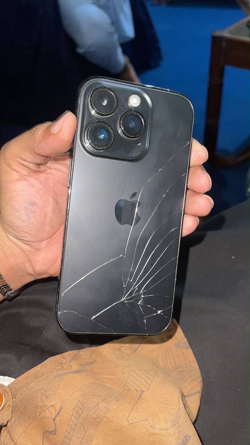 Apple iPhone 14 Pro 0