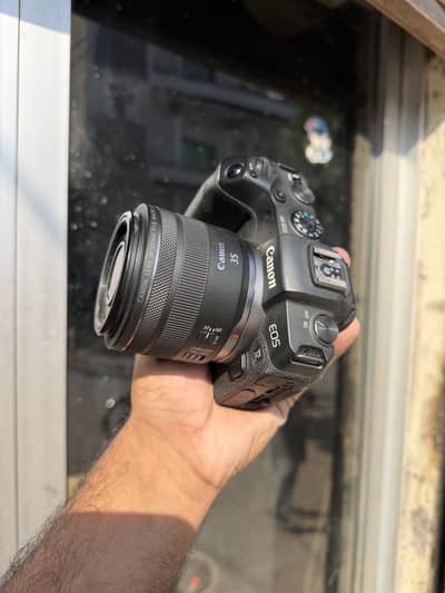 Canon Rp with Rf 35 mm lens