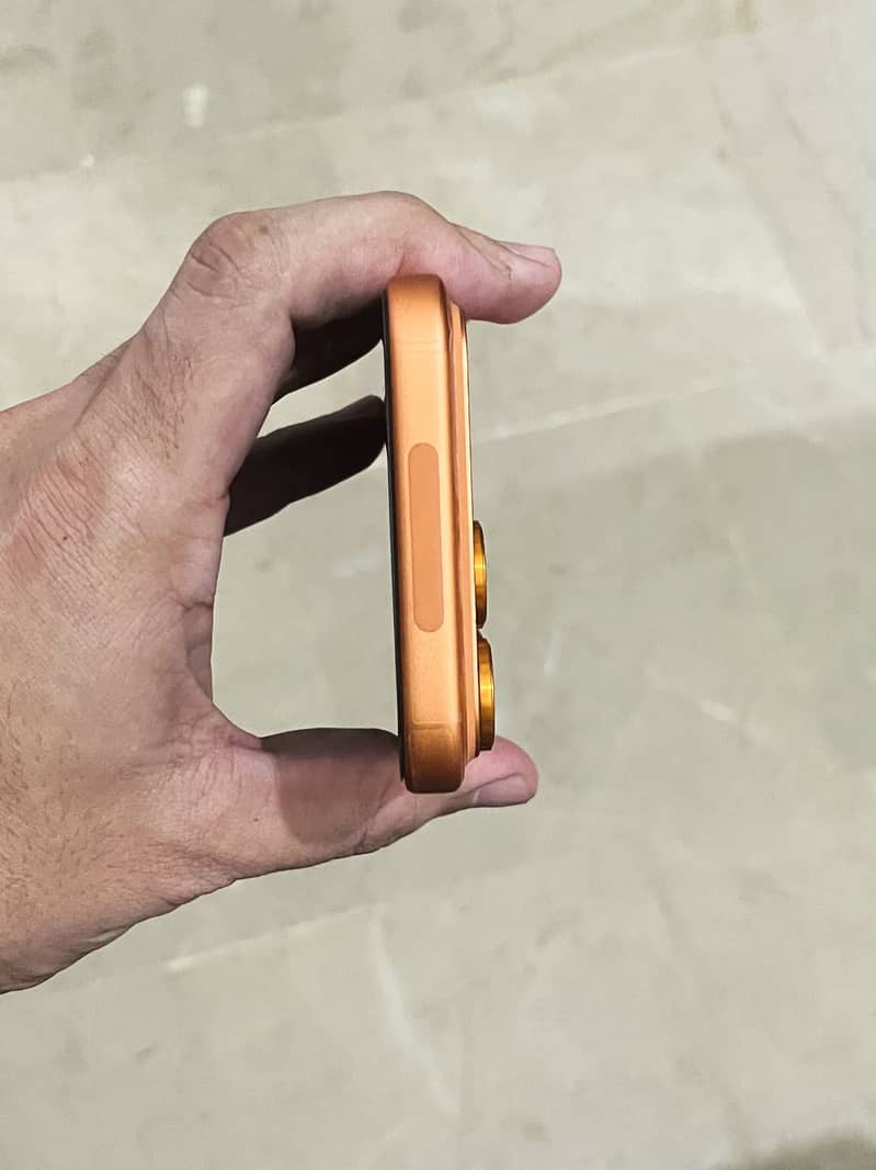 Apple iPhone 17 Pro Max 0