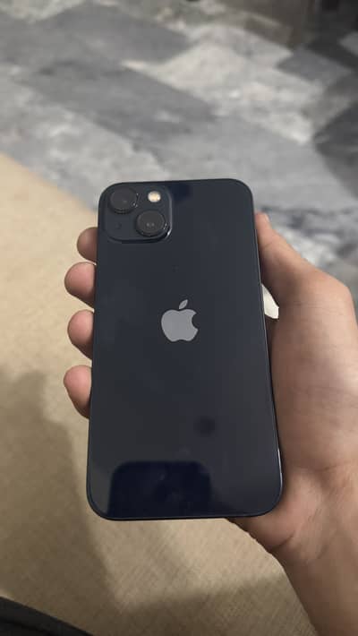Apple iPhone 13