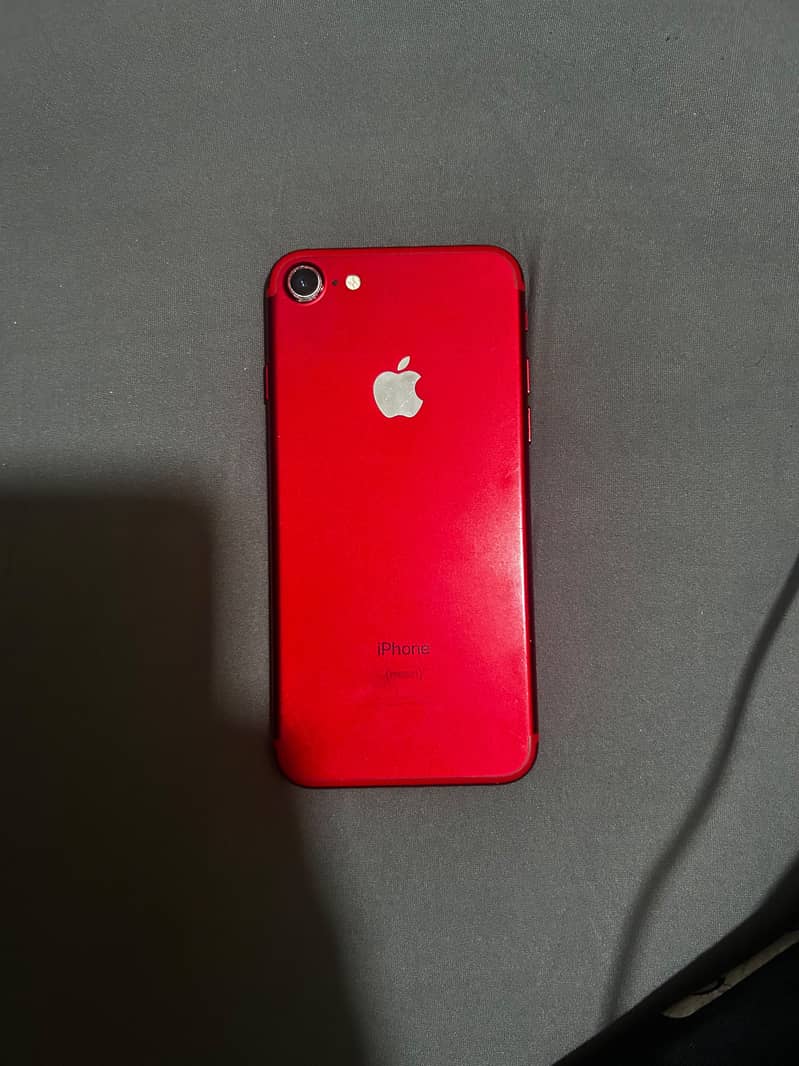 Apple iPhone 7 1