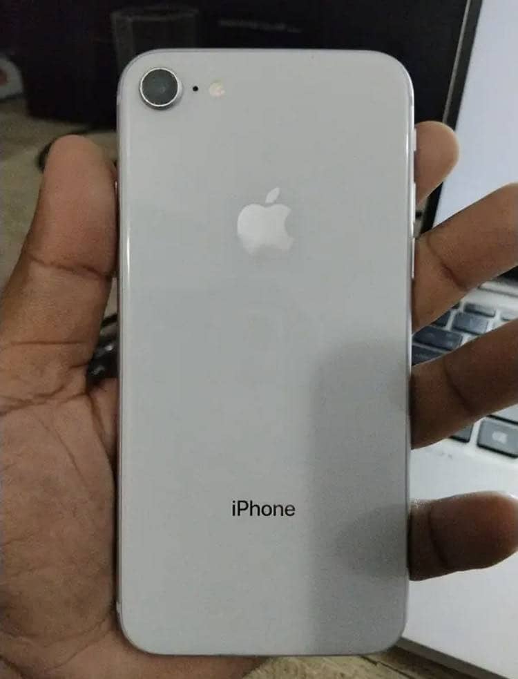 Apple iPhone 8 0