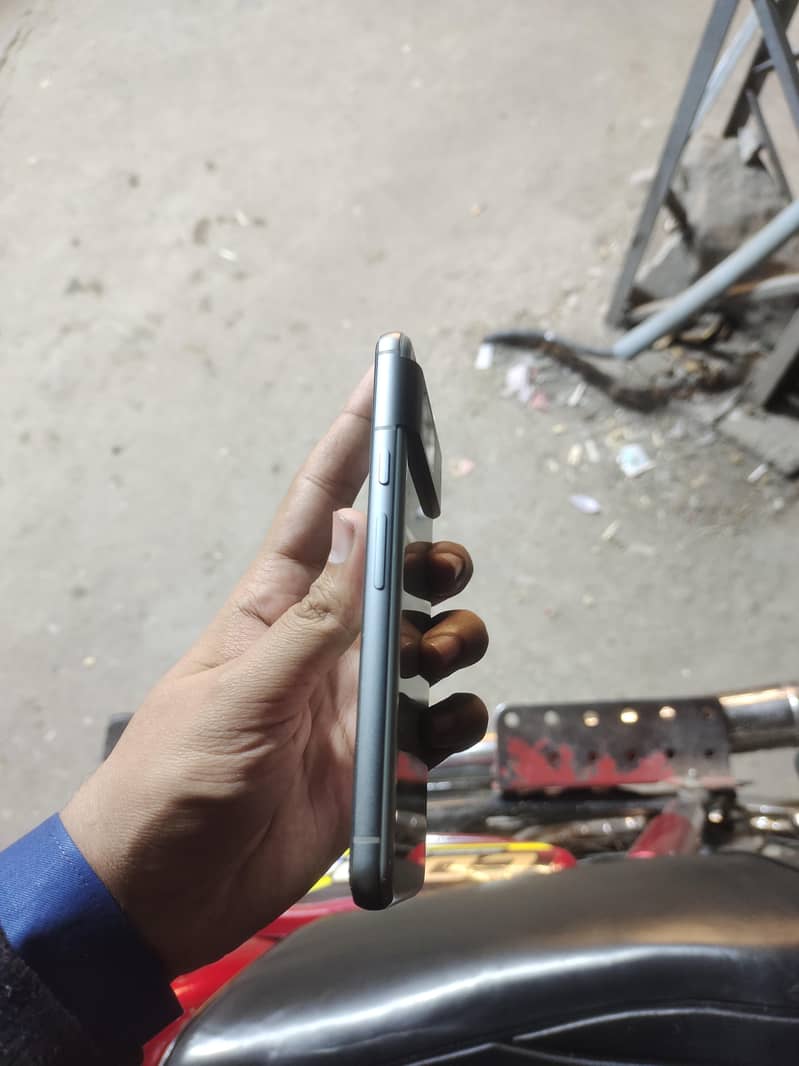 Google Pixel 8 1