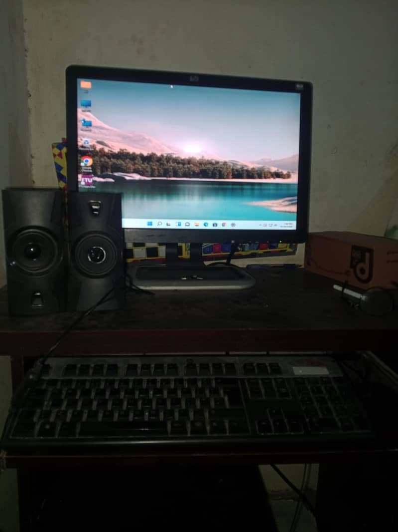 full computer setup  gaming PC 4