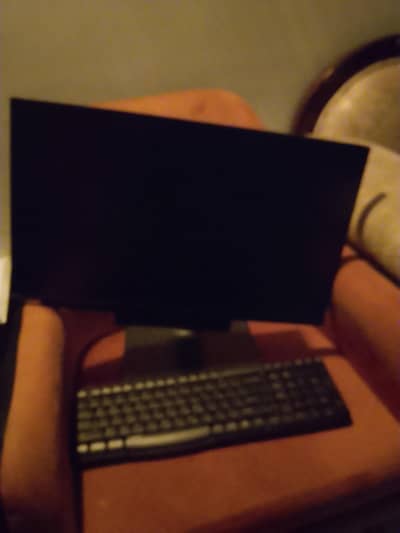 Working Computer Monitor with Keyboard for Sale – Lahore