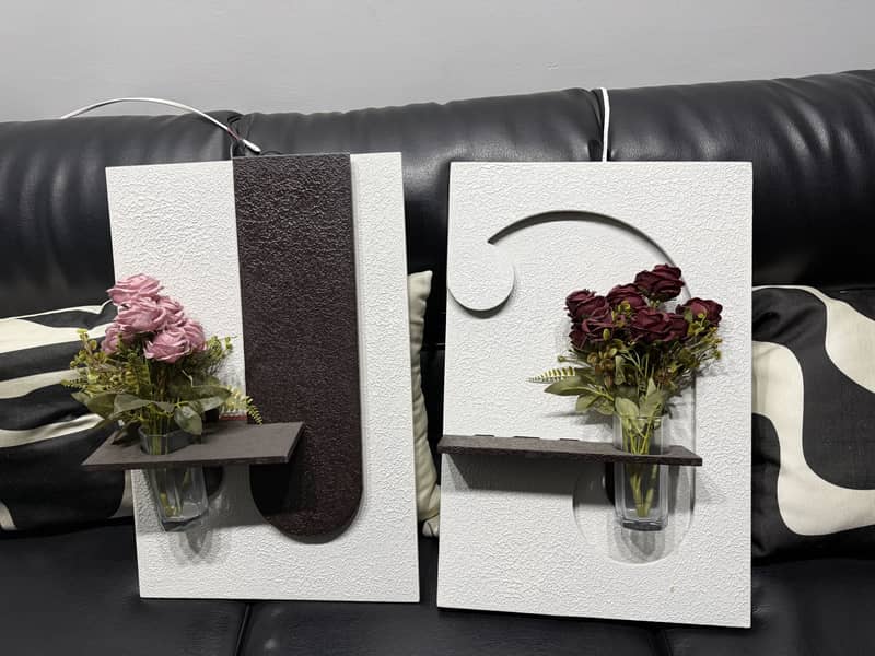 2 Wall hanging 3d textured frames 0