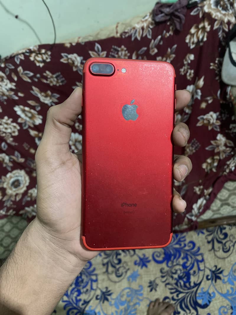 Apple iPhone 7 Plus 0