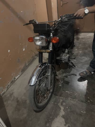 Selling my honda 125 special edition
