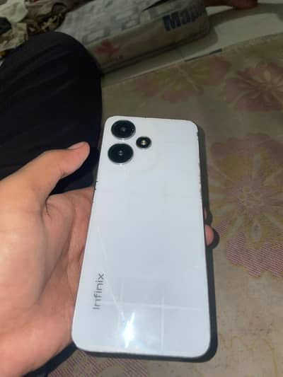 Infinix Hot 30 Play