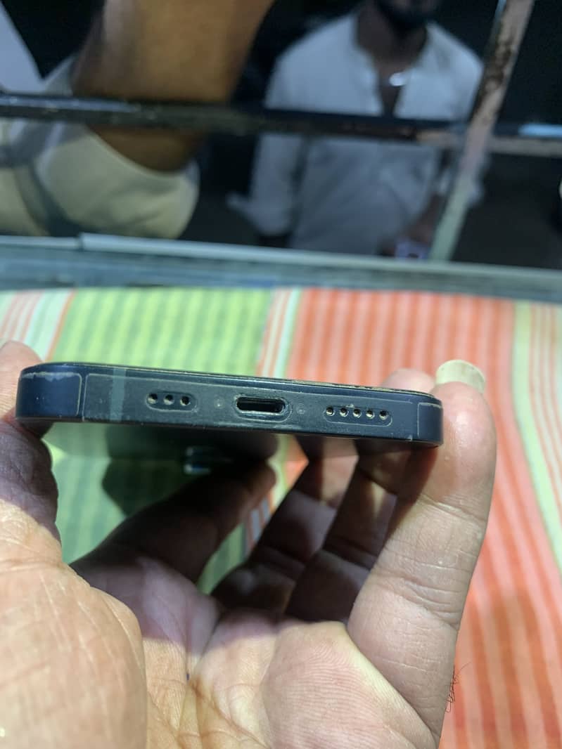 Apple iPhone 14 jv 12