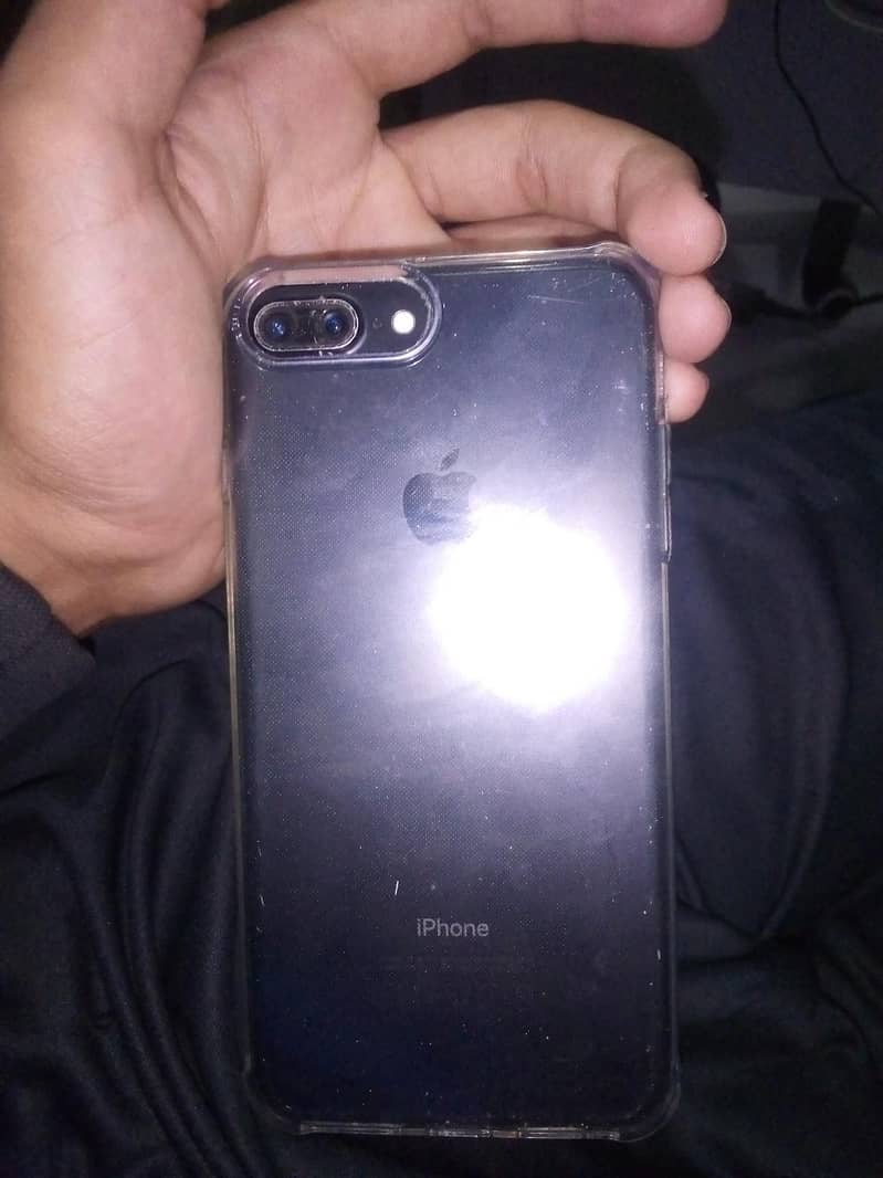 iPhone 7+ 5