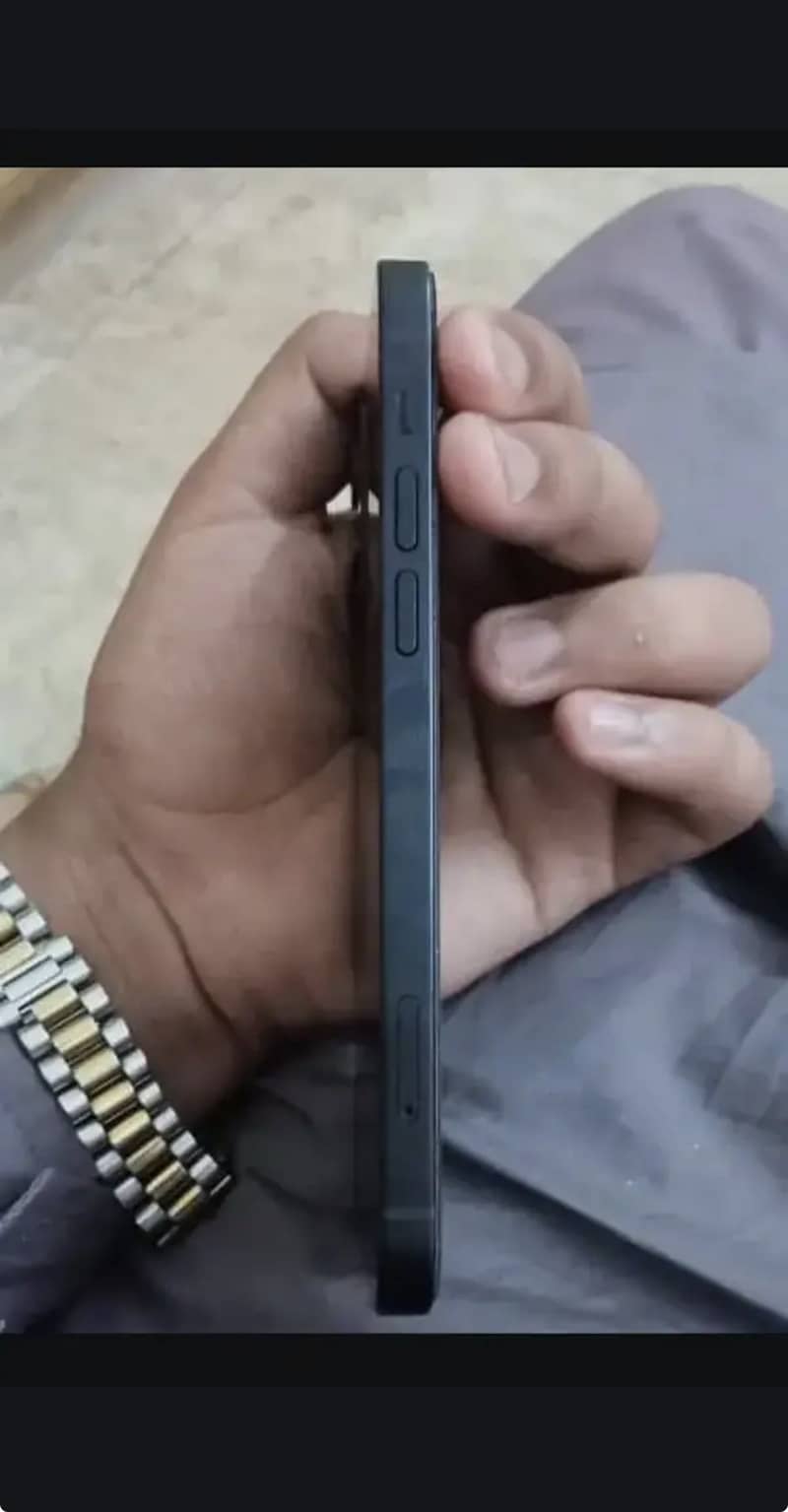 Apple iPhone 12 3