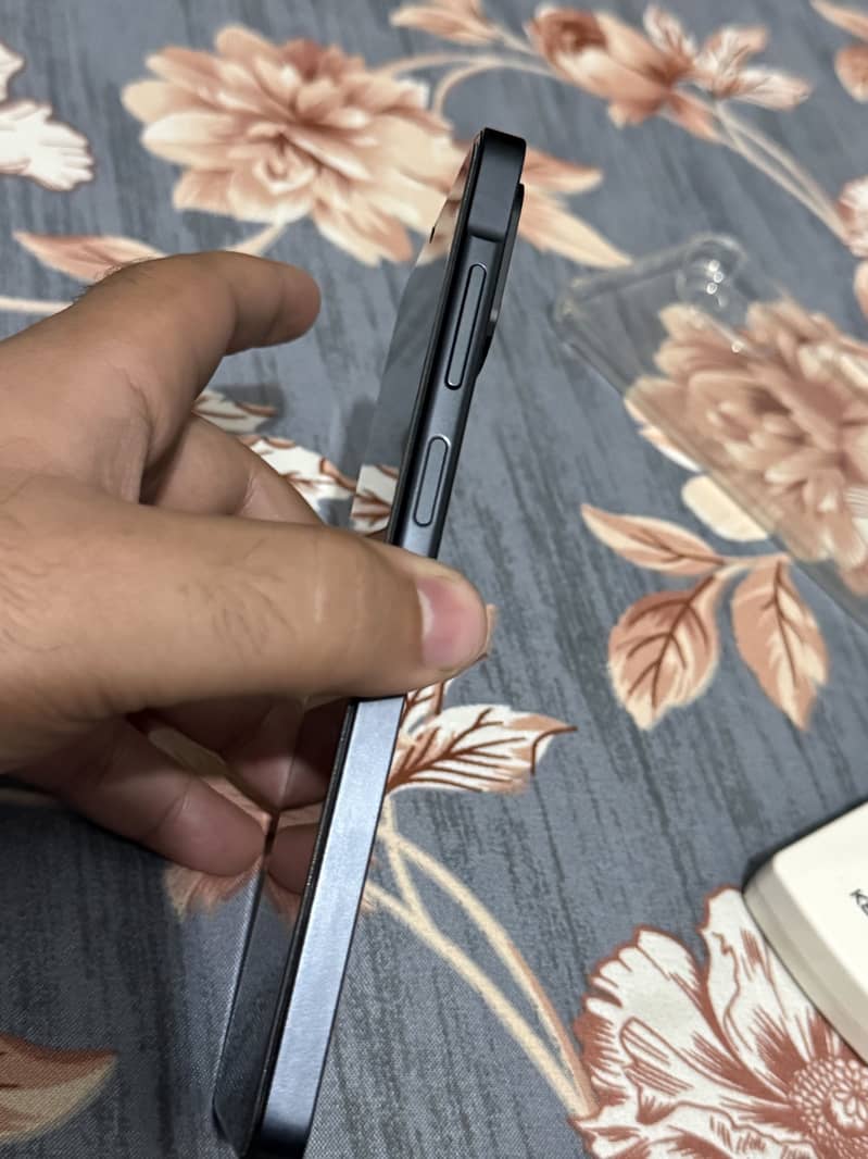 Samsung Mobile A07 1