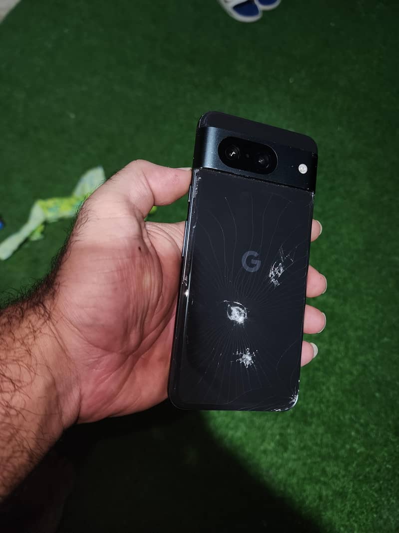 Google Pixel 8 5