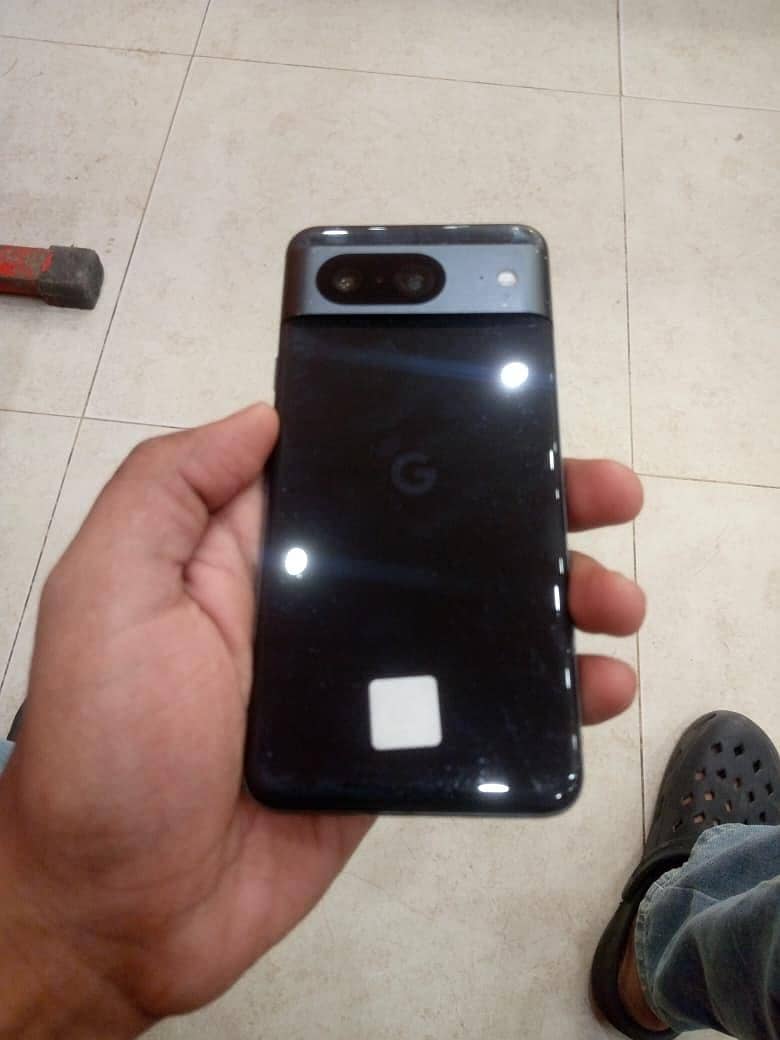 Google Pixel 8 0
