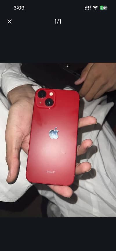 Apple iPhone 13