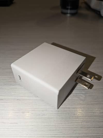 Google Pixel 45 W Adapter