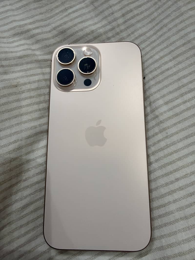 Apple iPhone 16 Pro Max 0