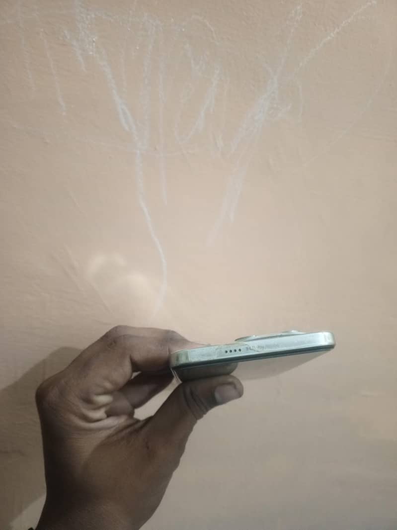 Tecno CAMON 30 Pro 0