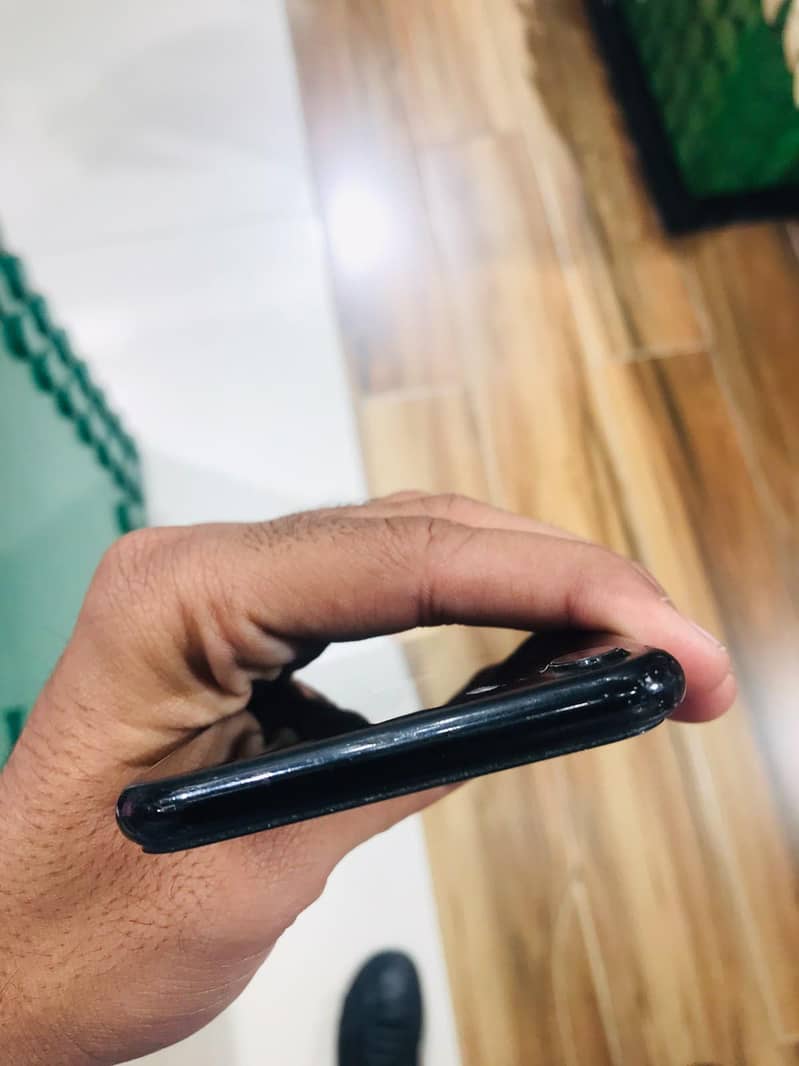 Apple iPhone 7 7