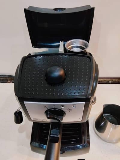 De'longhi espresso and cappuccino machine