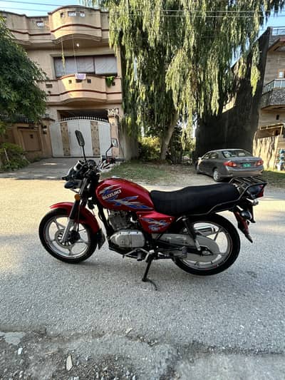Suzuki gs 150 se 2018