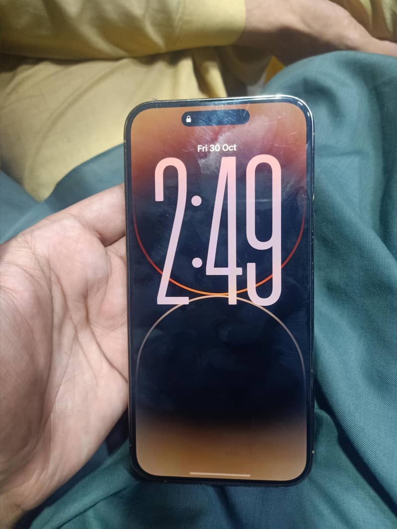 Apple iPhone 14 Pro Max 1