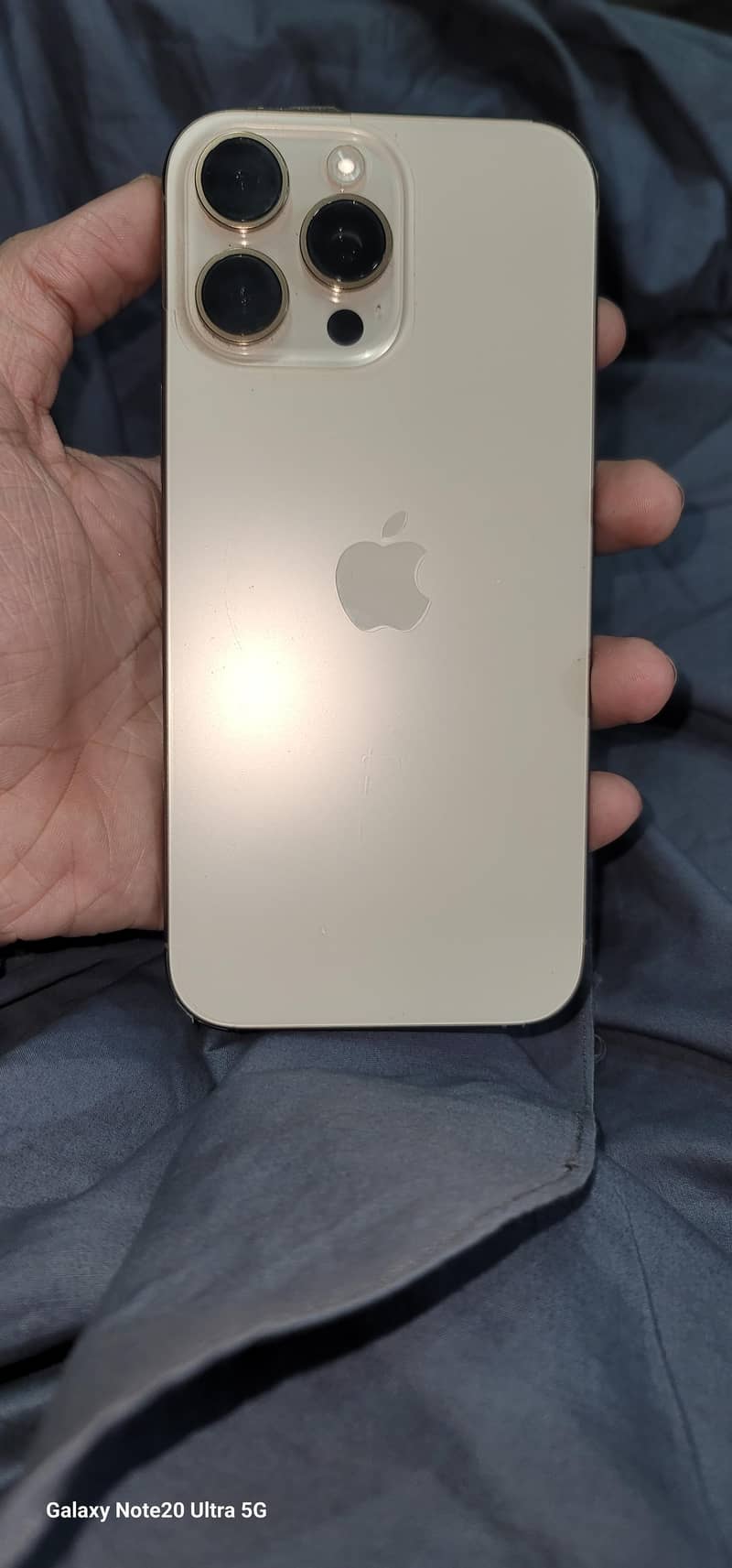 Apple iPhone 16 Pro Max 0