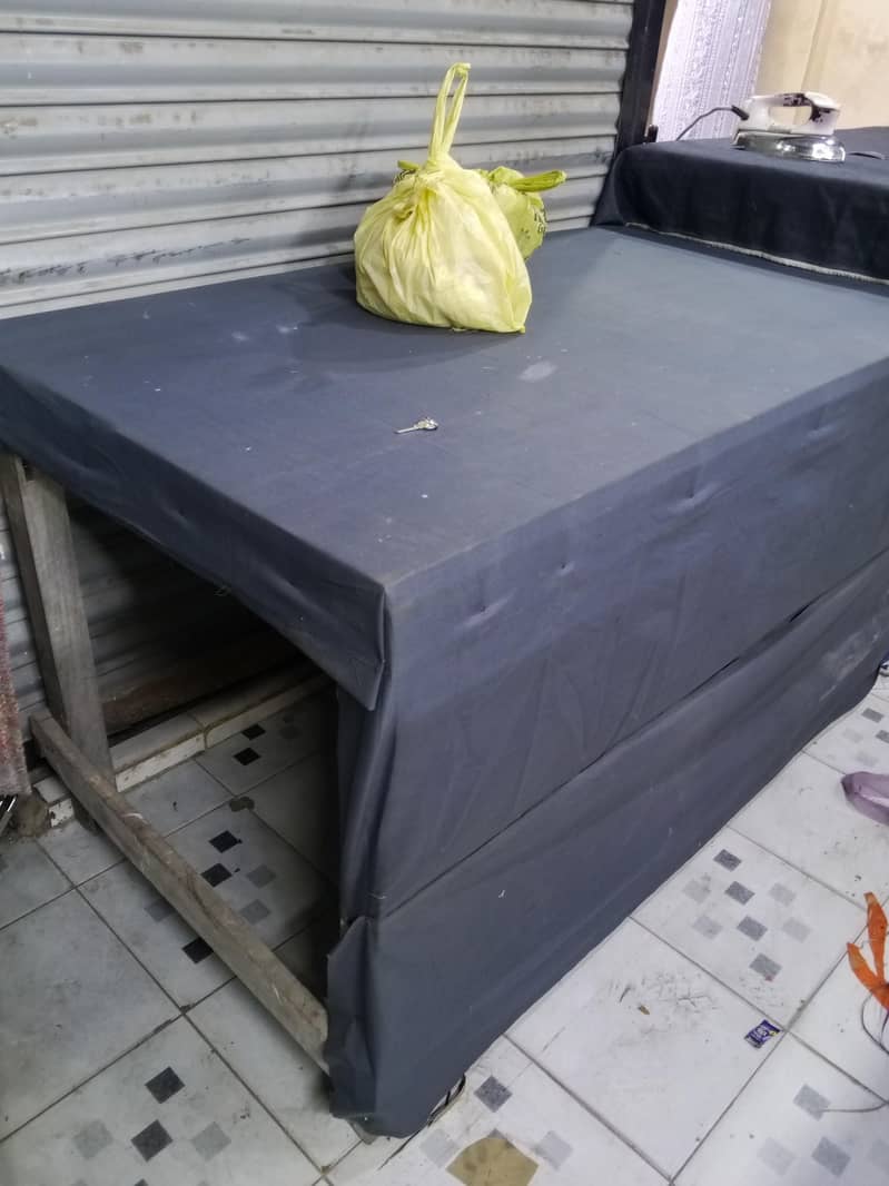 Cutting Table 0