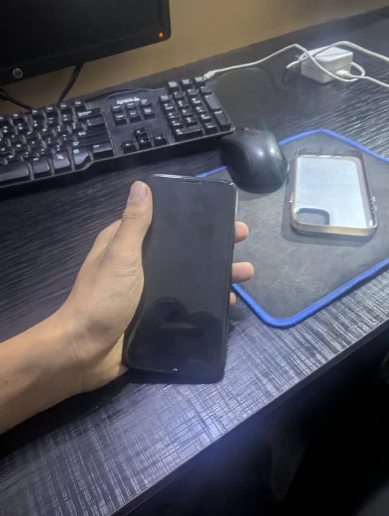 Apple iPhone 11 Pro 1