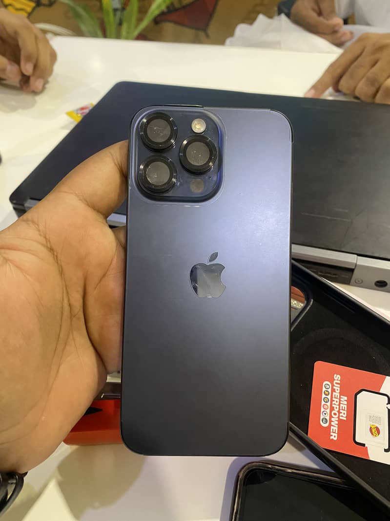 Iphone 15 Pro Max with box 0