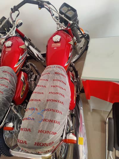 Honda 125 / 0 meter