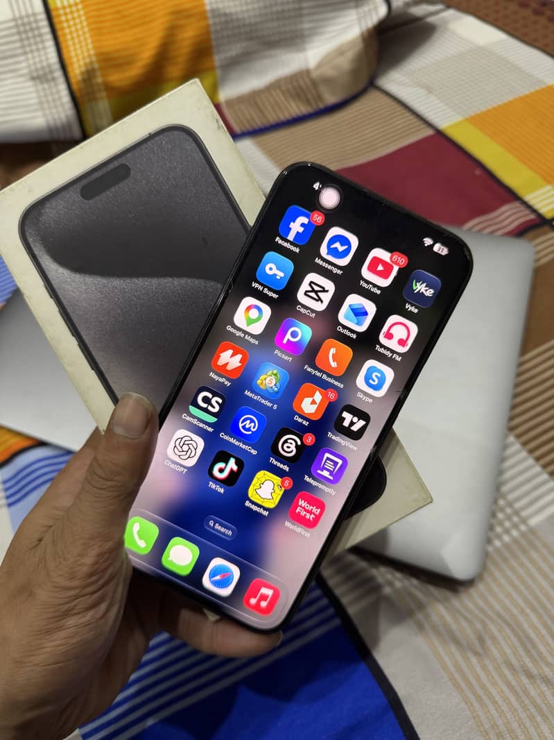 Apple iPhone 15 Pro Max 7