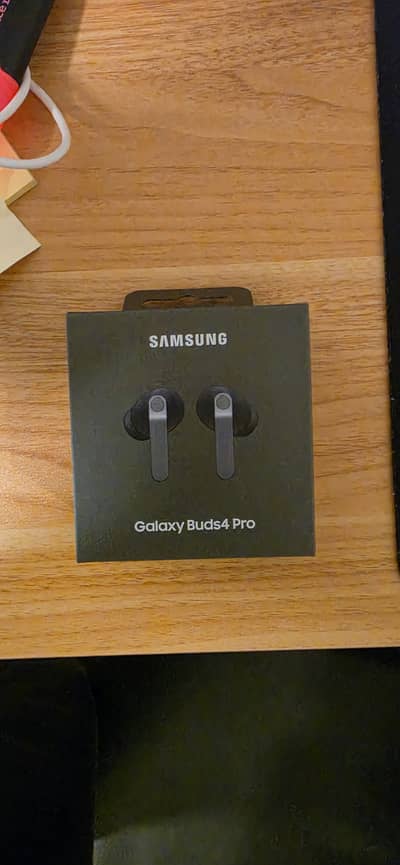 Galaxy buds 4 pro