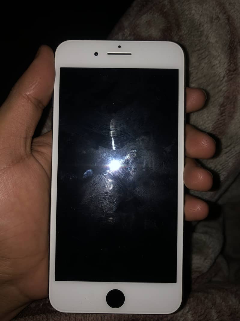 Apple iPhone 7 Plus 0