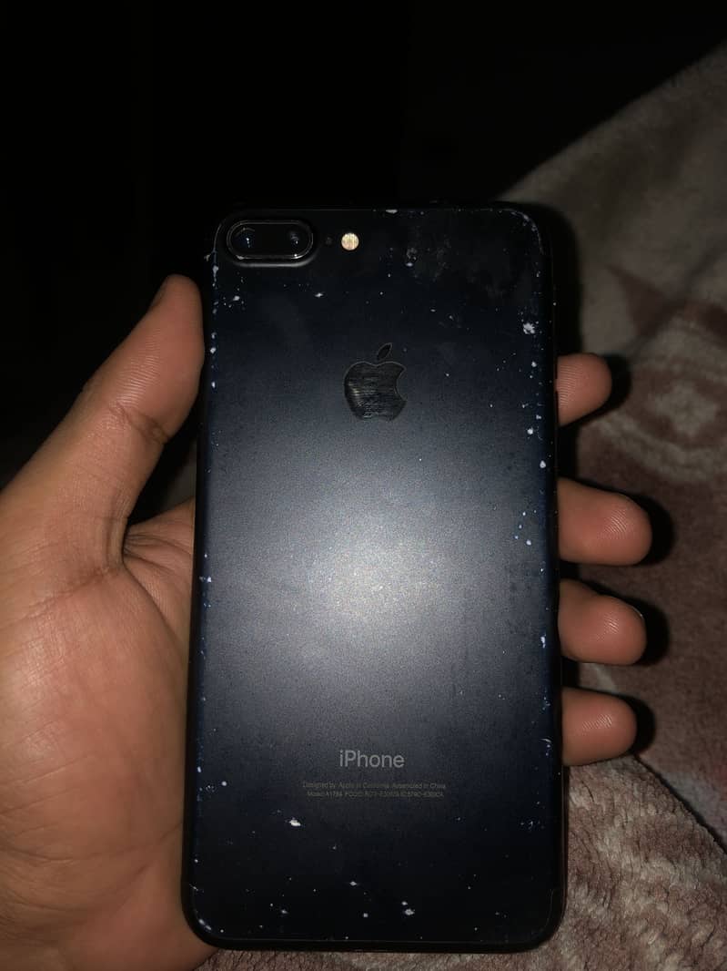 Apple iPhone 7 Plus 1