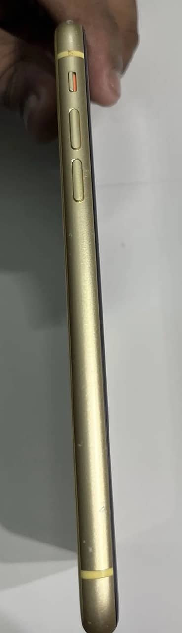 Apple iPhone XR 1